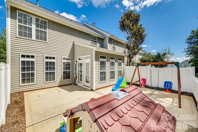 Building Photo - 928 Kite Dr