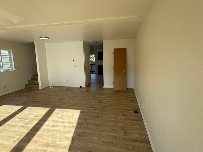 Building Photo - FULLY GUTTED & RENOVATED 4-Bedroom Condo N...