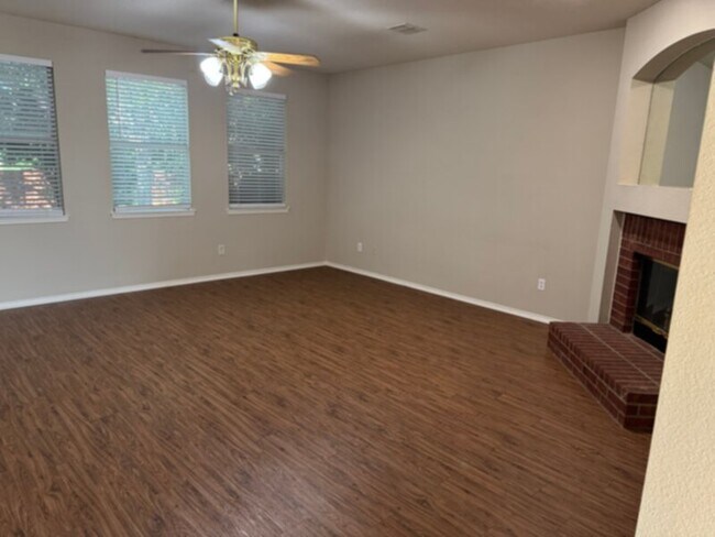 Building Photo - Charming 2-Story Home with 3 Bedrooms, Gam...