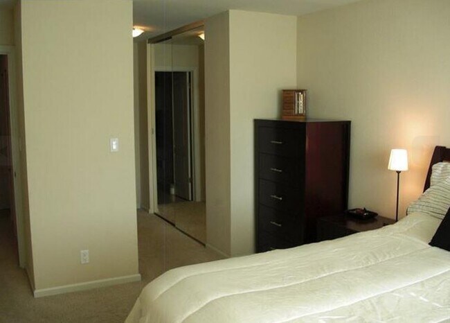 Building Photo - 361 Masters Ct
