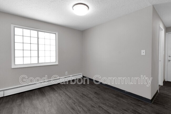 Building Photo - 321 Beattie Ave