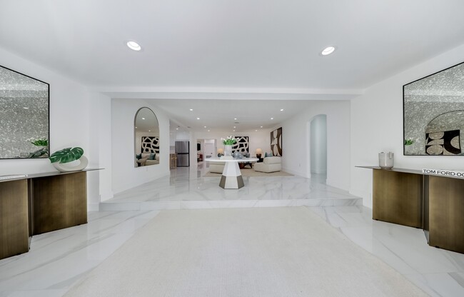 Building Photo - 871 NE 81st St