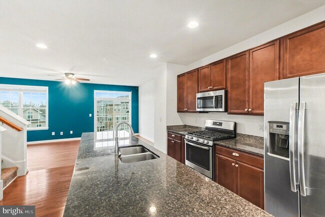 Building Photo - 1304 Gilmore St