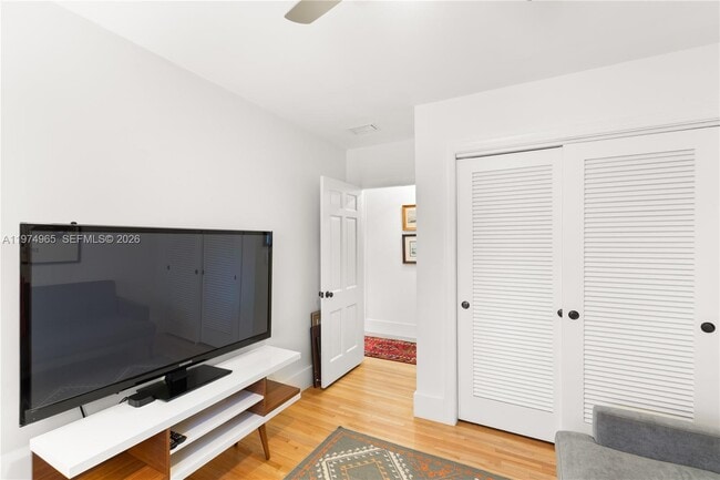 Building Photo - 600 San Lorenzo Ave