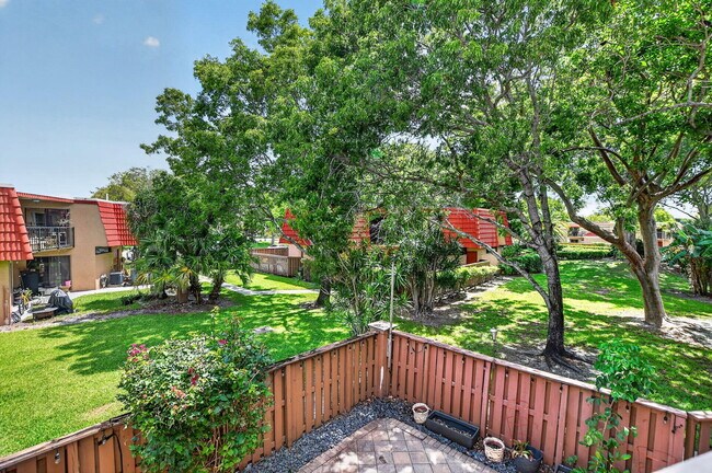 Building Photo - 8099 Severn Dr