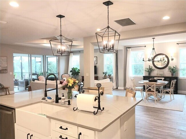 Building Photo - 5531 Native Henna Ct