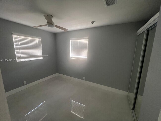 Building Photo - 361 NW 16th St