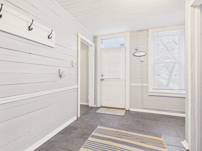 Building Photo - 4 Bedroom Single Family Home in Susquehanna Township