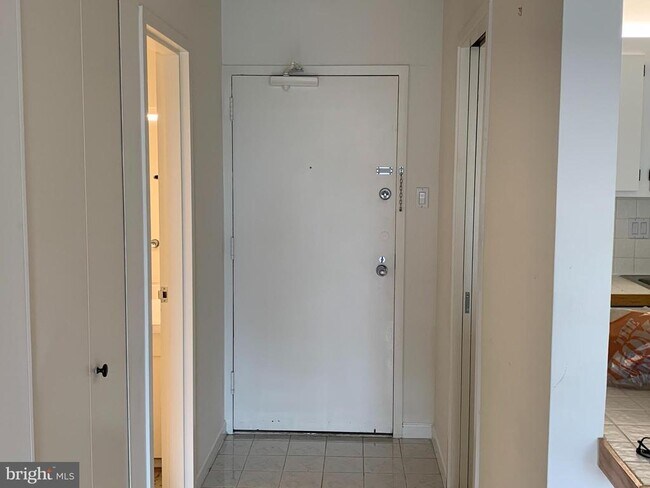 Building Photo - 4515 Willard Ave