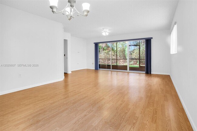 Building Photo - 900 SW 142nd Ave