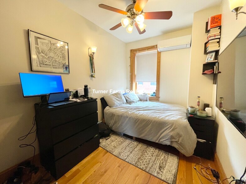 Building Photo - 5A Phillips St