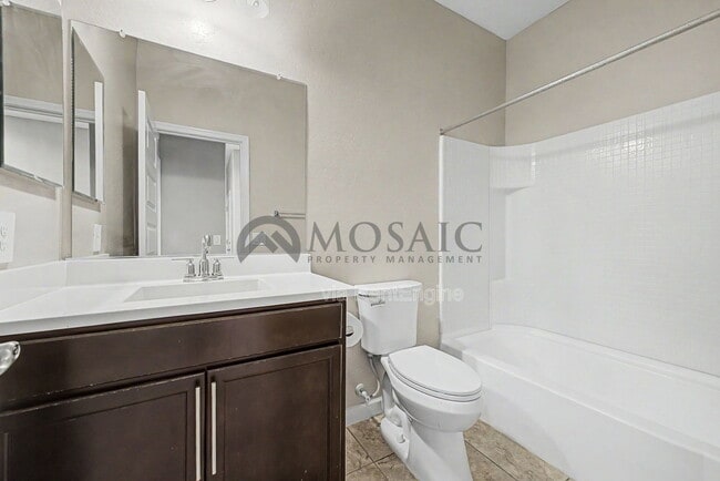 Building Photo - 10617 S 54th Ln