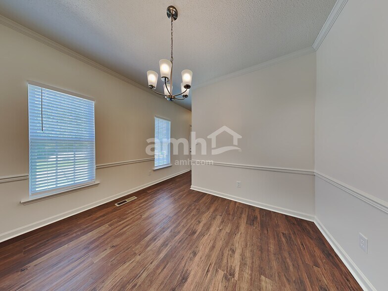 Building Photo - 135 Cabot Dr
