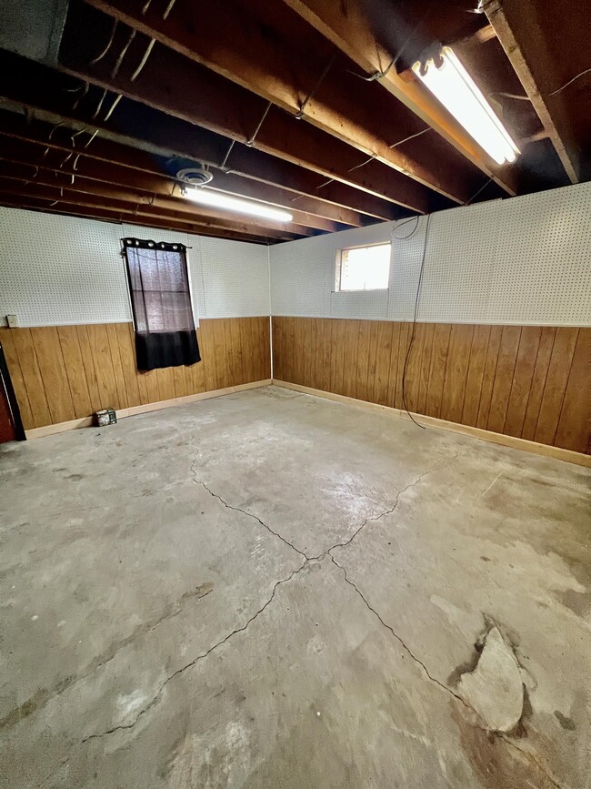 Building Photo - 516 Kensington Ave