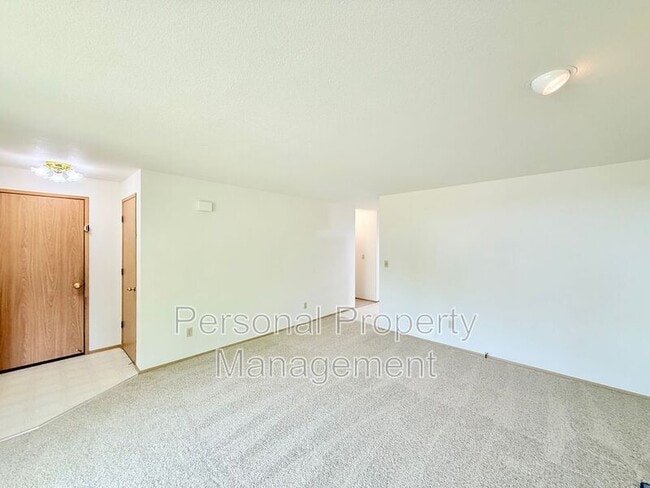 Building Photo - 14815 NE 91st St
