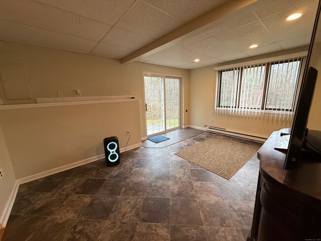 Building Photo - 36 Rock Brook Rd