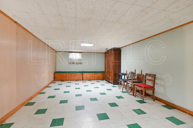 Building Photo - 3300 Furman Blvd