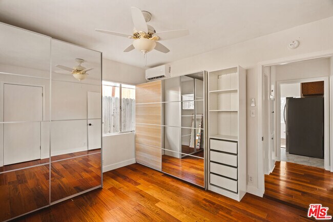 Building Photo - 1231 Montecito Dr