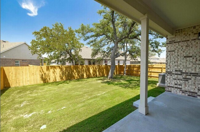 Building Photo - 2309 Magnolia Hl Dr