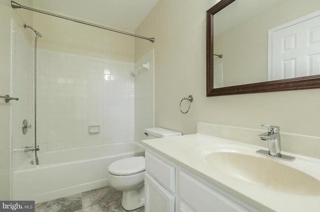 Building Photo - 13831 Grey Colt Dr