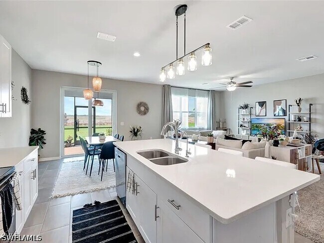 Building Photo - 43837 Cattleman Dr