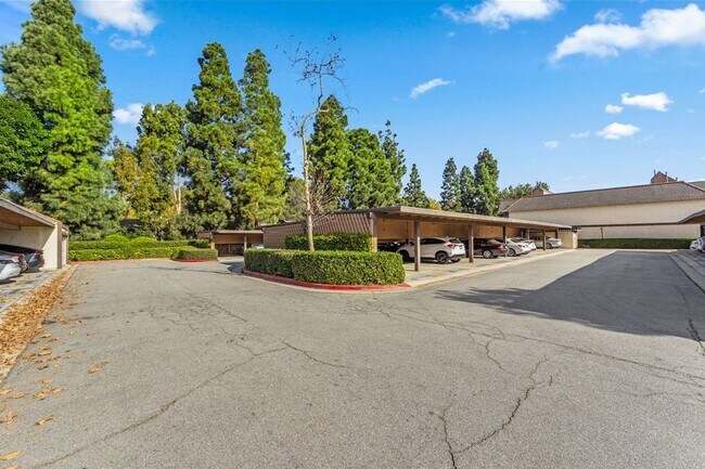 Building Photo - 1 Bedroom ~ Live in the Heart of South Coa...
