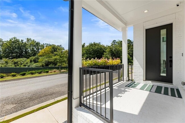Building Photo - 6715 Halcyon Way