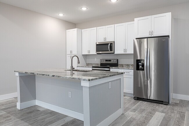 Kitchen - 26374 Explorer Rd