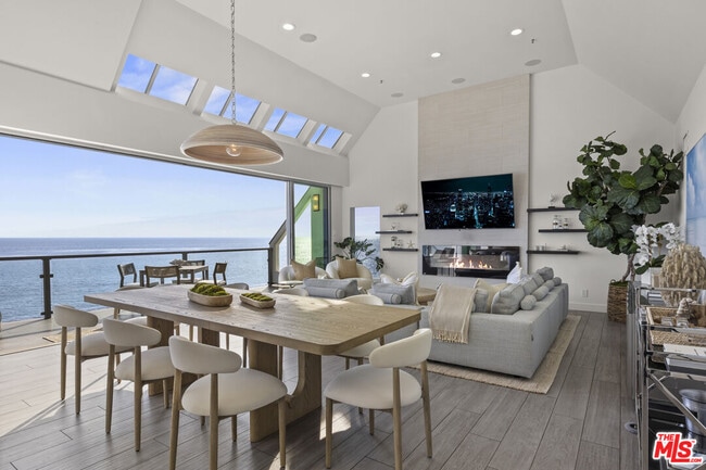 Building Photo - 26508 Latigo Shore Dr