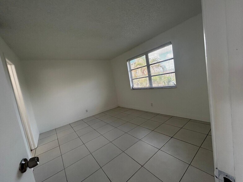 Building Photo - 7860 NW 50th St