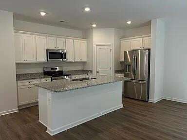 Building Photo - 458 Red Dragon Dr