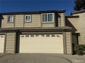 Building Photo - 1175 E 9th St