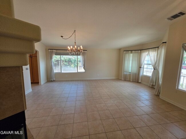 Building Photo - 5175 Capri Ct
