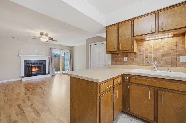 Building Photo - 5475 Davis Way