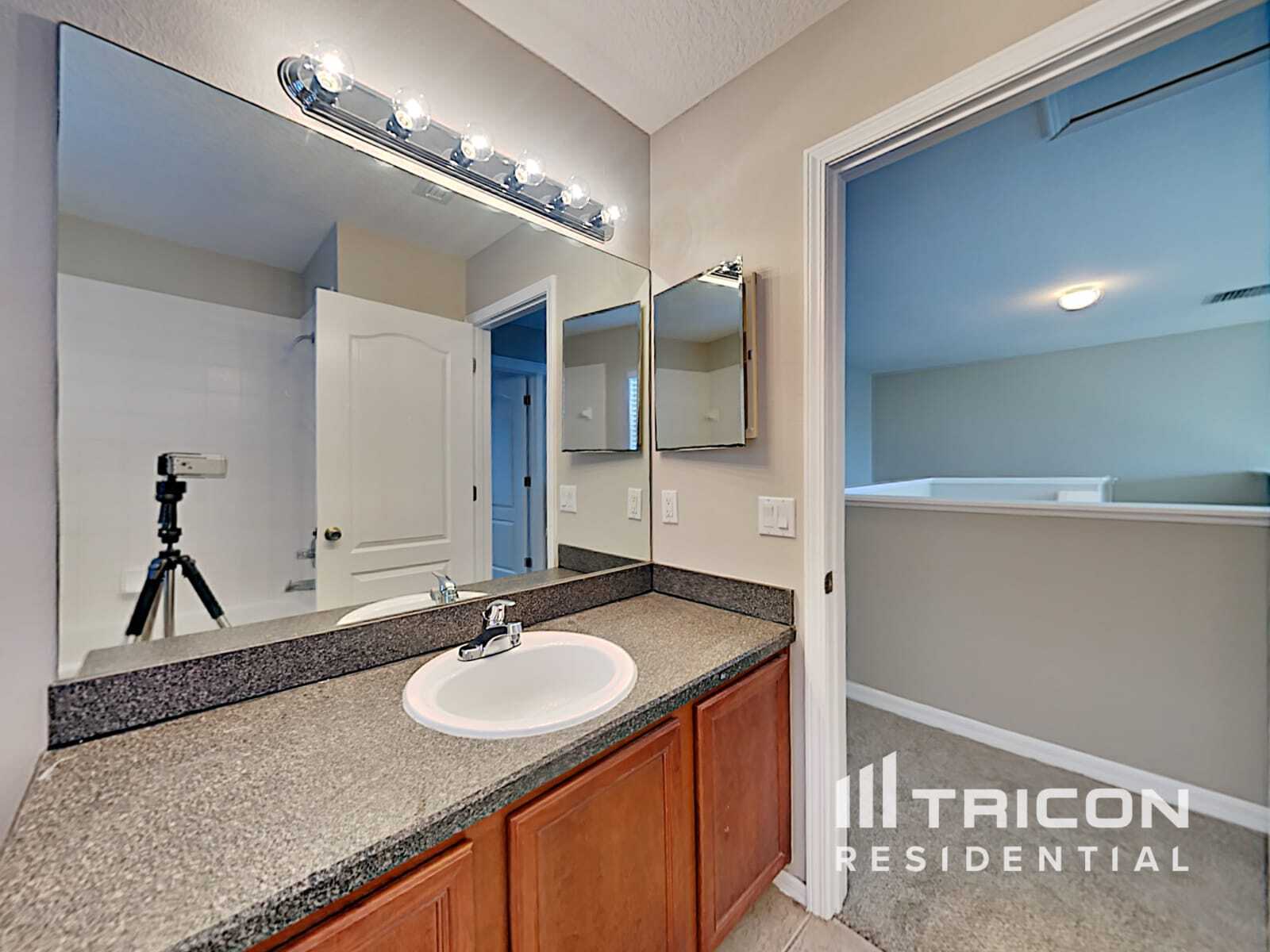Building Photo - 6720 Guilford Crest Dr