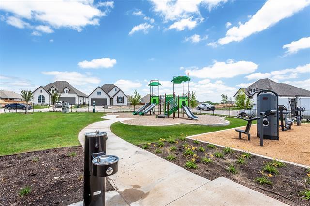 Building Photo - 3718 Malibu Dr