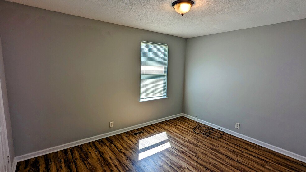 Building Photo - 2548 Highland Trace Dr