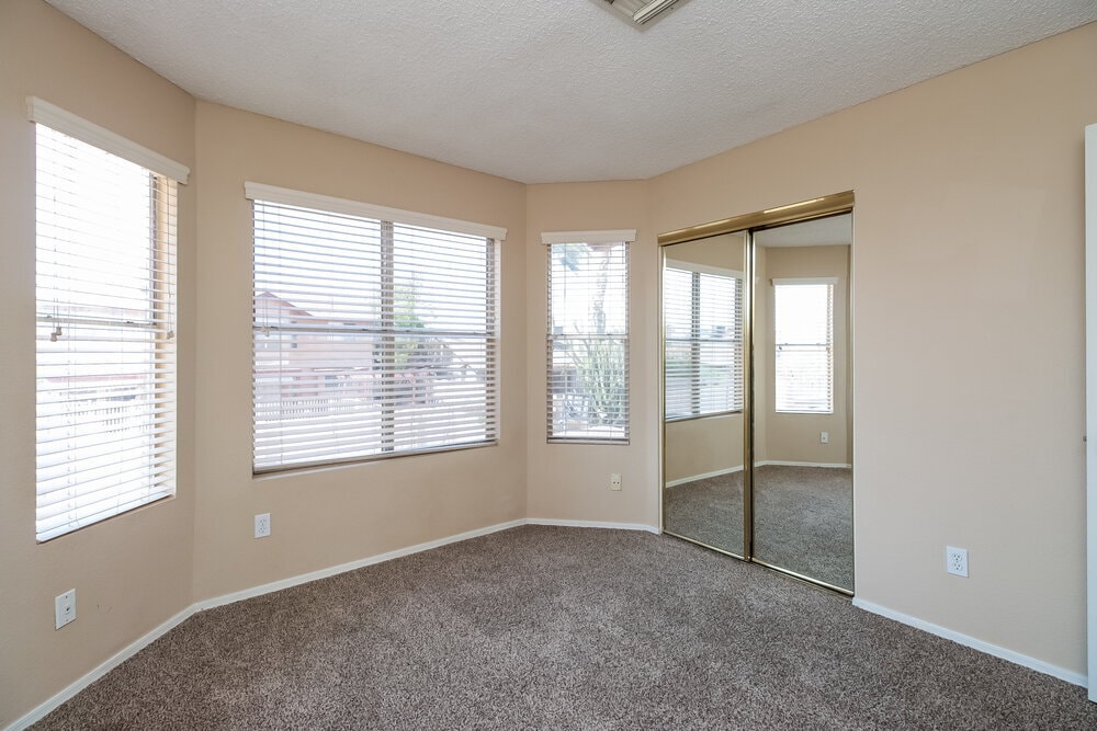 Building Photo - 4214 E Saltsage Dr