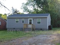 Building Photo - 404 Grand St