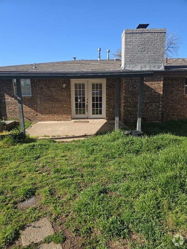 Building Photo - 303 SW 72nd St