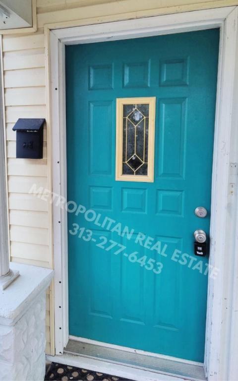 Building Photo - 205 Cedar St