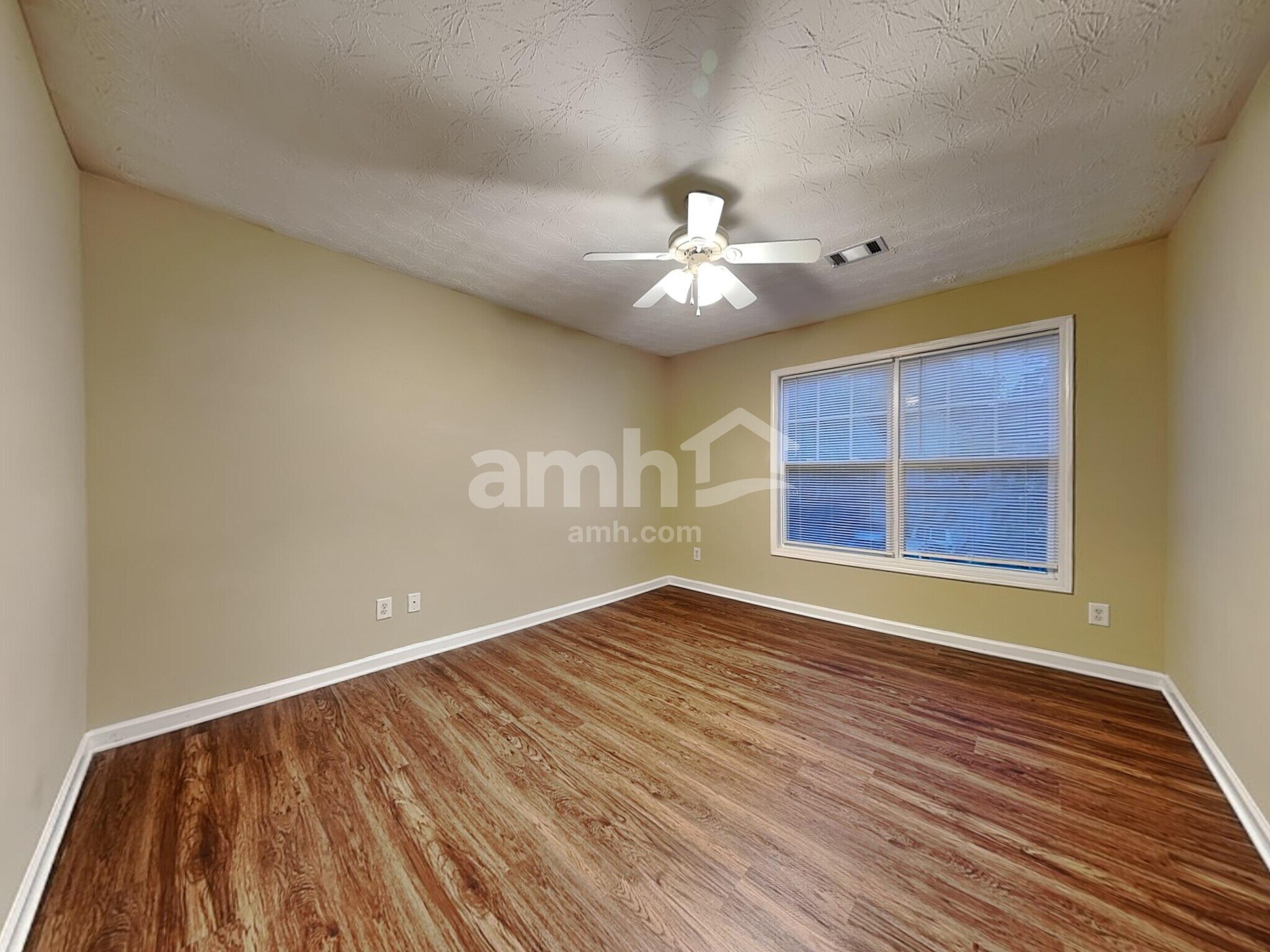 Building Photo - 4245 Windale Dr NW