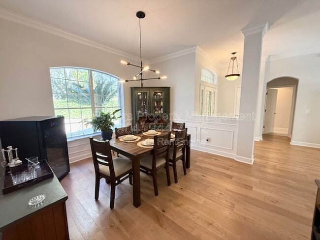 Building Photo - 12784 Cattail Pond Cir S