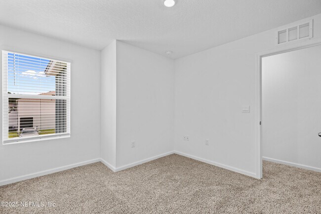 Building Photo - 77 Palmones St