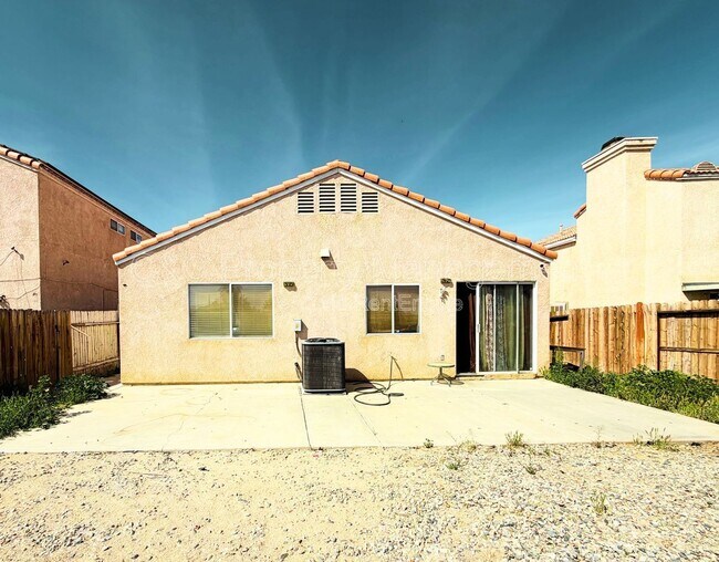 Building Photo - 13489 Monterey Way