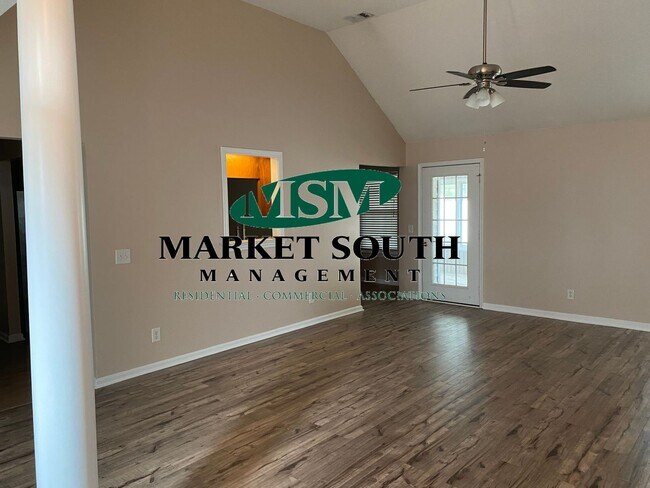 Building Photo - **APPLICATION PENDING!!**  BENTON BLVD BEAUTY -- ARBOR VILLAGE