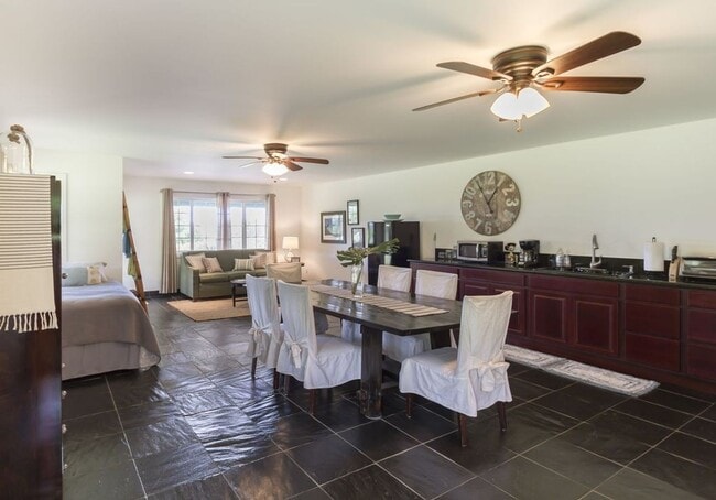 Building Photo - Estate on 1 acre 3 bedroom 2.5 baths and attached 2 car garage