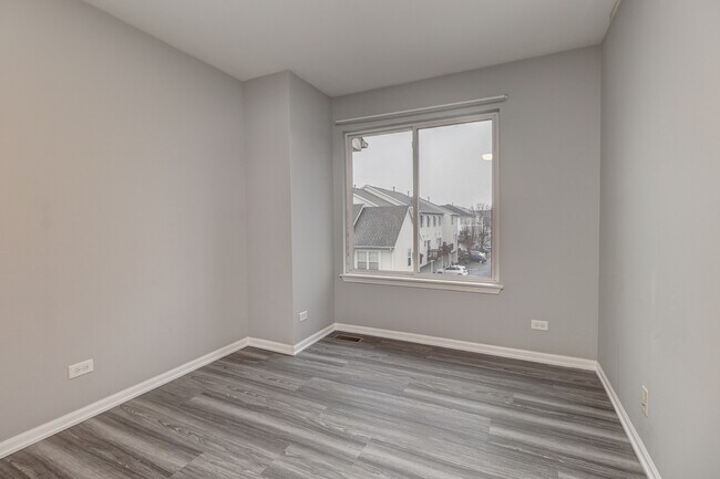 Building Photo - 24415 John Adams Dr
