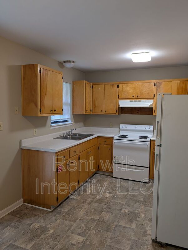 Building Photo - 2555 Chateau Ln