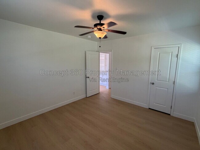 Building Photo - 1214 Cartagena St